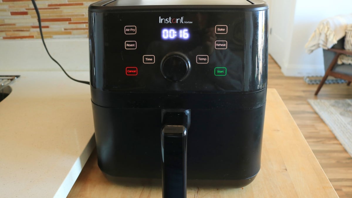 Evaluation: The Instantaneous Vortex 6-quart Air Fryer Has No Discovering out Curve