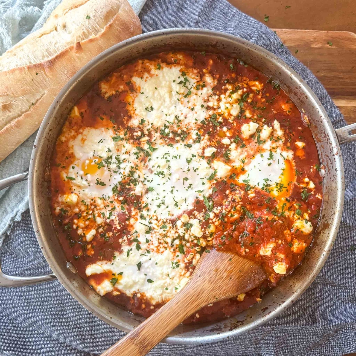 Straightforward Shakshuka – Quick & Easy!